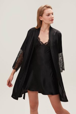 Siyah Saten Gecelik Sabahlık Takımı