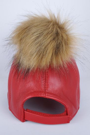 Kırmızı Tek Ponponlu Deri Şapka