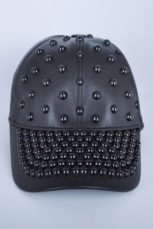 Çok Boncuklu Siyah Deri Şapka