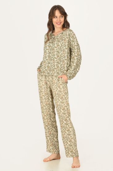 Ekru Renkli Yaprak Desenli Pijama Takımı